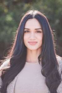 Simone Bio Picture-min